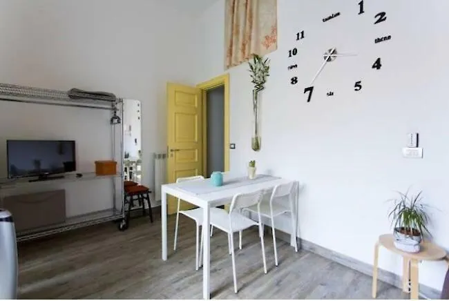 阿尔巴之家公寓 公寓 *